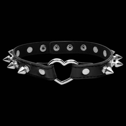 Choker preta com spikes e argola coração